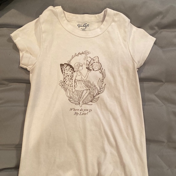 Tops - Brandy Melville t-shirt